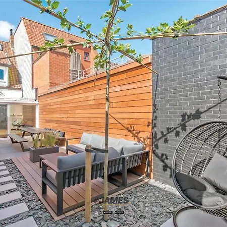 schitterend huis in het hart van oud Knokke ref J00703